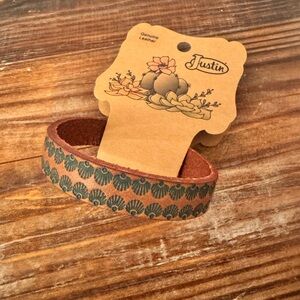 Justin Boots Saddle Tan and Turquoise Embossed Genuine Leather Bracelet NEW
